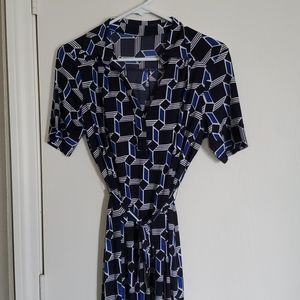 Cute dress for work or play!